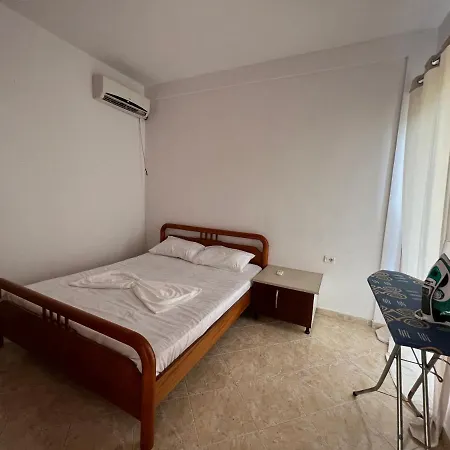 Saranda Apartments Apartment